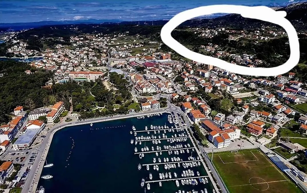 Paula Apartmani Mundanije كرواتيا